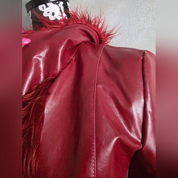 90's 00's Vintage Red Faux Leather Crop Penny Lane Y2k Jacket Fuzzy Sz S - Picture 9 of 16